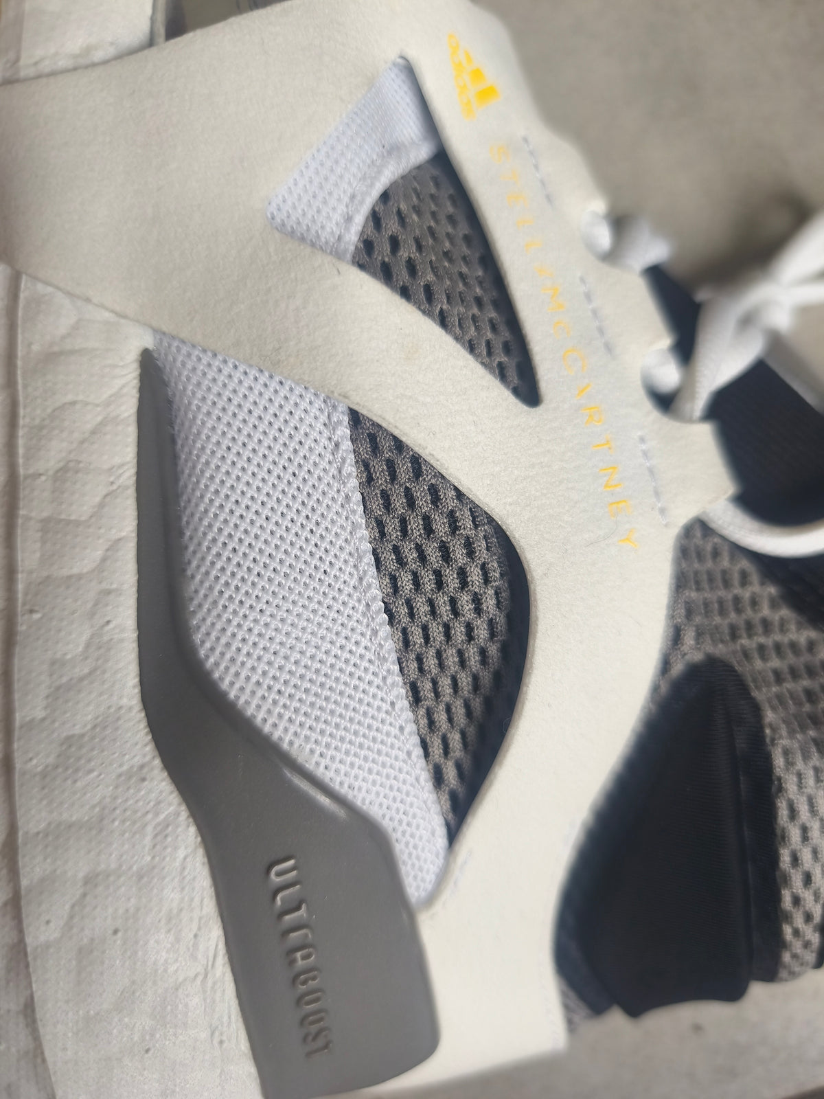 Baskets adidas x Stella McCartney ASMC Ultraboost 21 Metallic, pointure 36, détail semelle